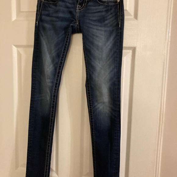 Miss Me Jeans - Picture 2 of 9